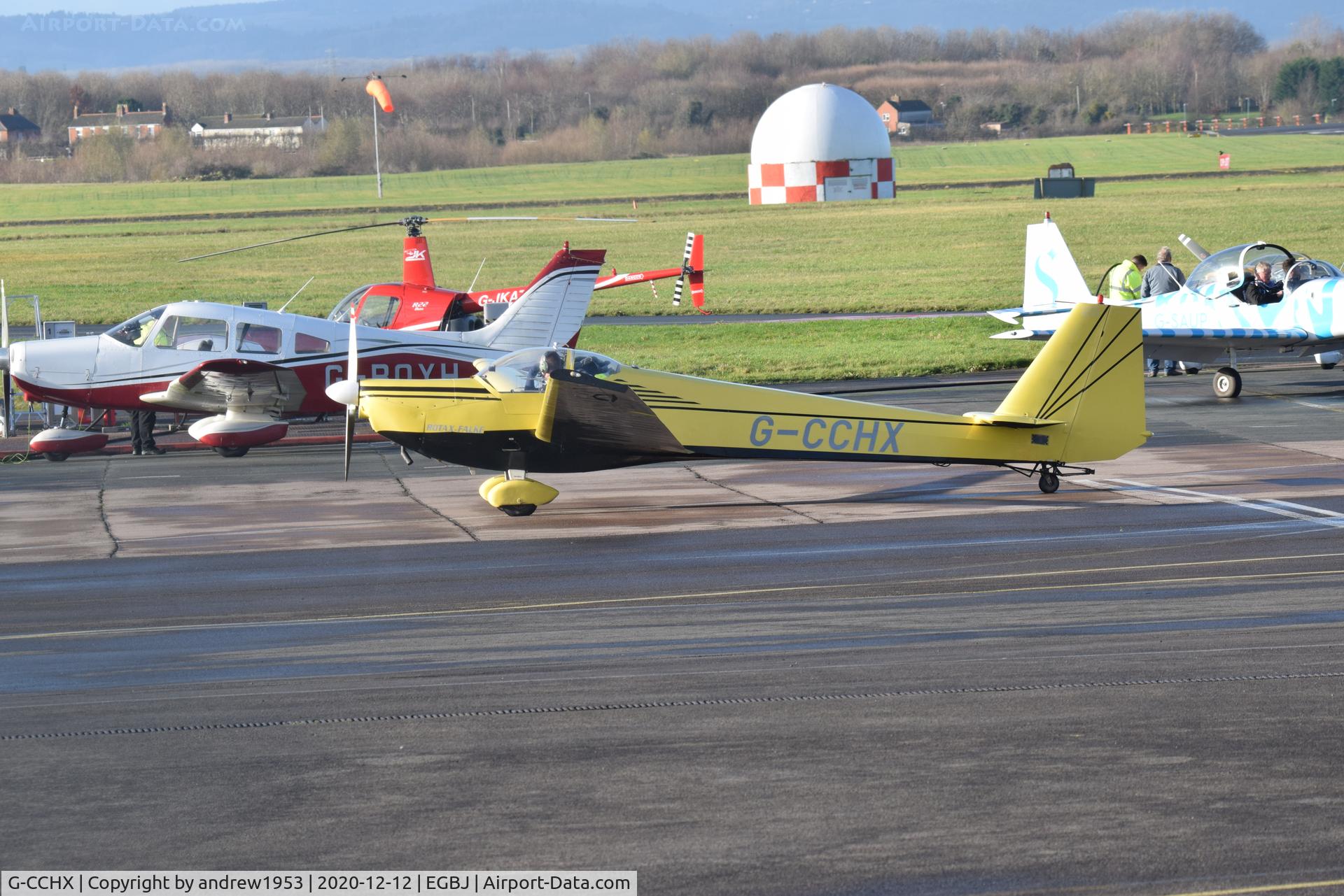G-CCHX, 2003 Scheibe SF-25C Falke C/N 44694, G-CCHX