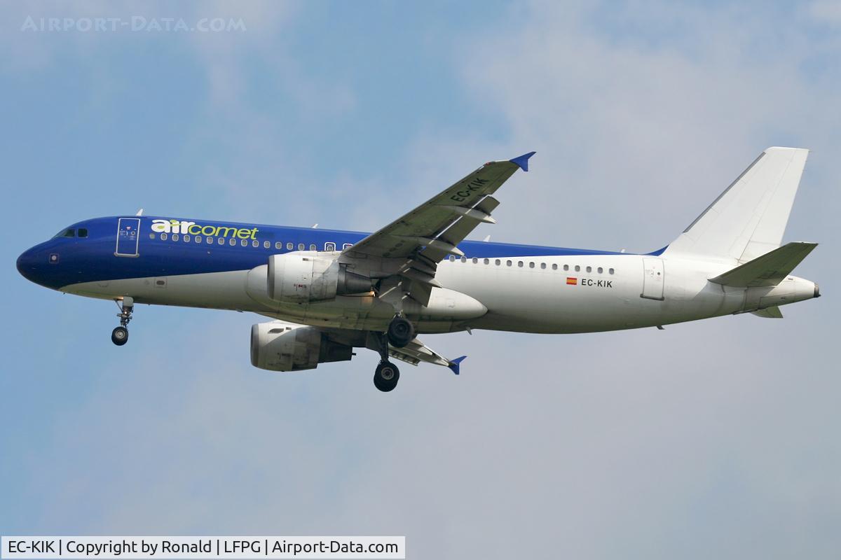 EC-KIK, 1997 Airbus A320-211 C/N 662, at cdg