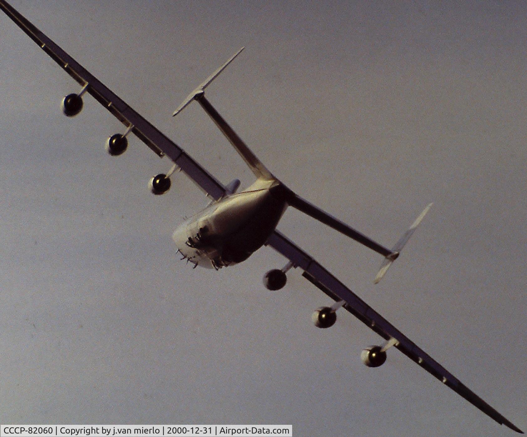 CCCP-82060, 1988 Antonov An-225 Mriya C/N 19530503763, Farnborough scan from slide