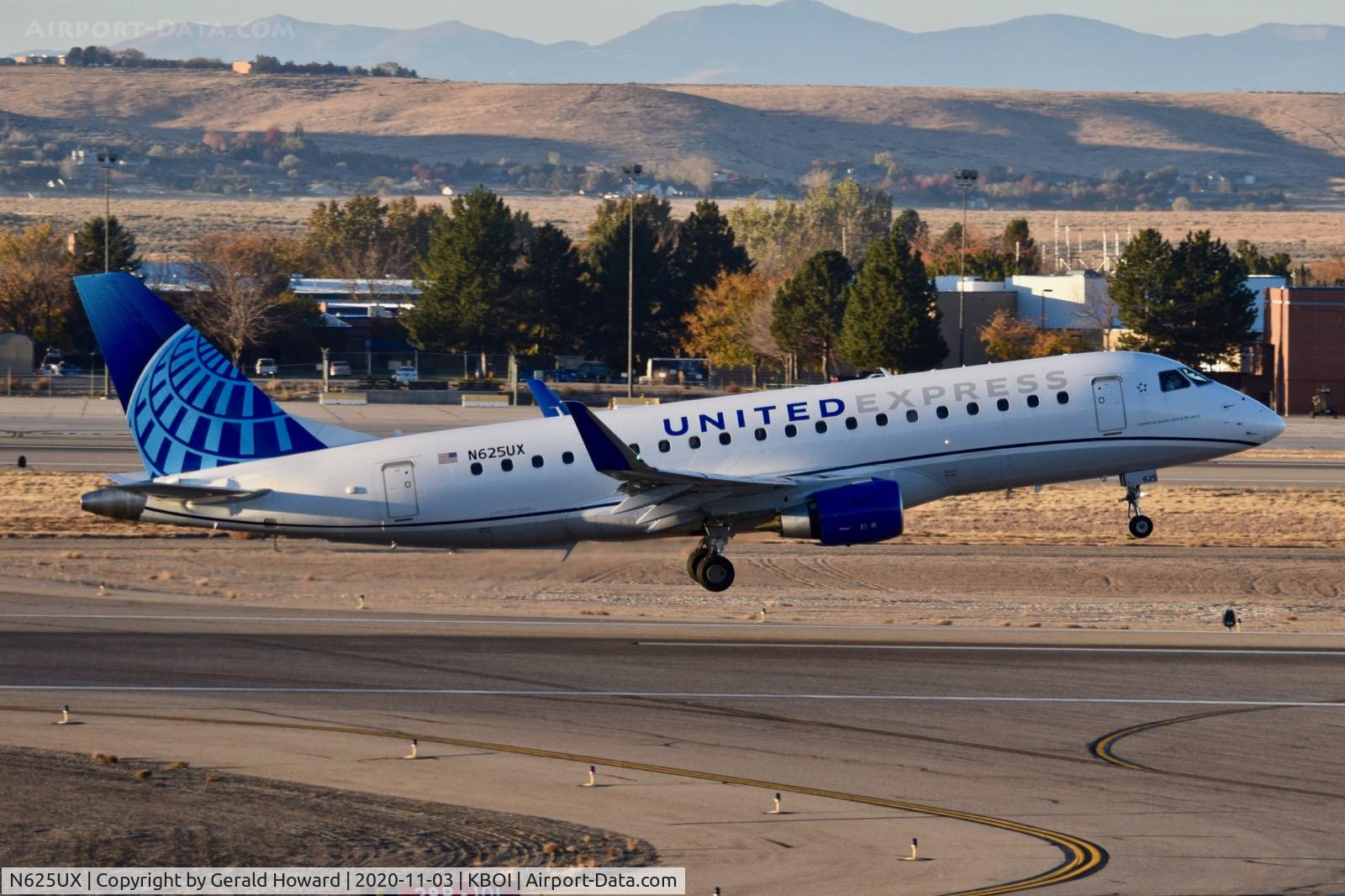 N625UX, 2019 Embraer ERJ-175LL (ERJ-170-200LL) C/N 17000835, Take off from 28R.