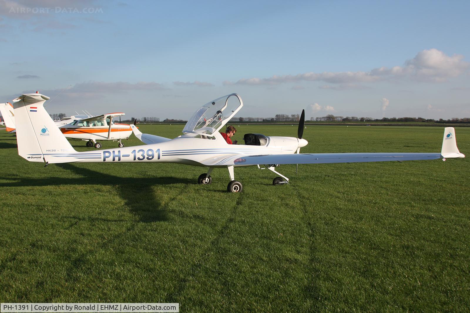 PH-1391, Diamond HK-36TC-100 Super Dimona C/N 36810, at ehmz