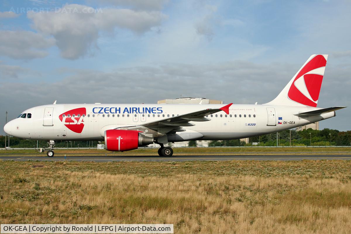 OK-GEA, 2001 Airbus A320-214 C/N 1439, at cdg