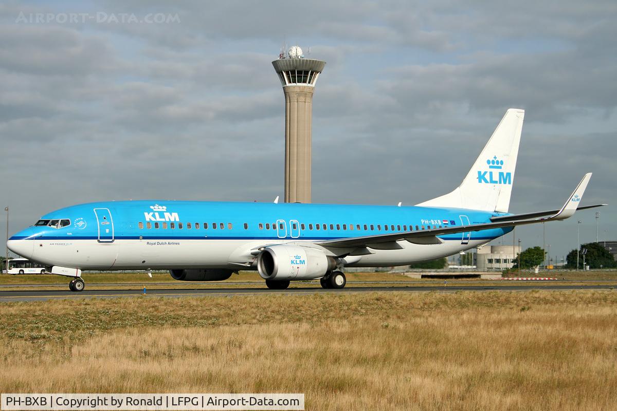 PH-BXB, 1999 Boeing 737-8K2 C/N 29132, at cdg