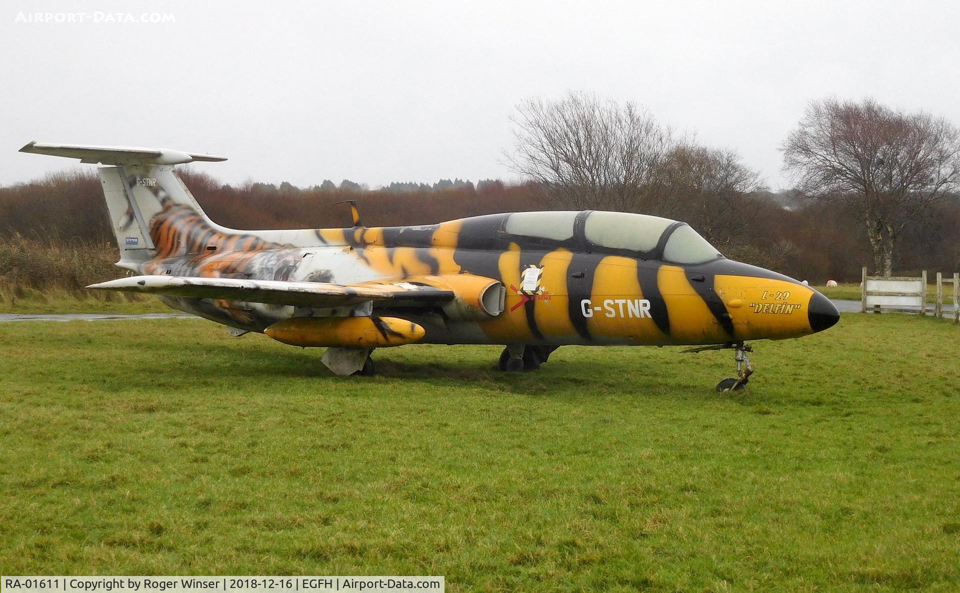 RA-01611, 1972 Aero L-29 Delfin C/N 294699, Swansea Airport gate guardian.