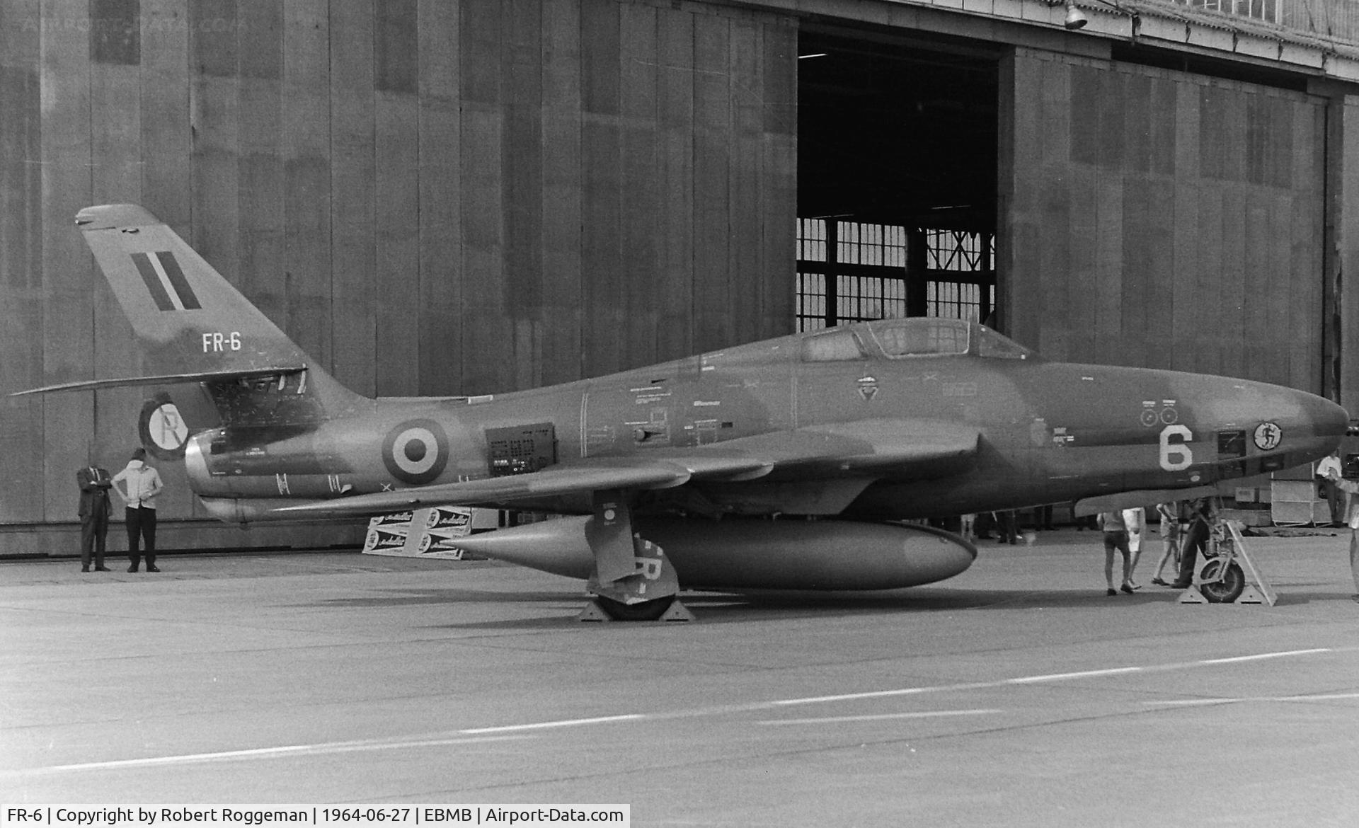 FR-6, 1951 REPUBLIC RF-84F C/N 51-1958, OPEN DAY.