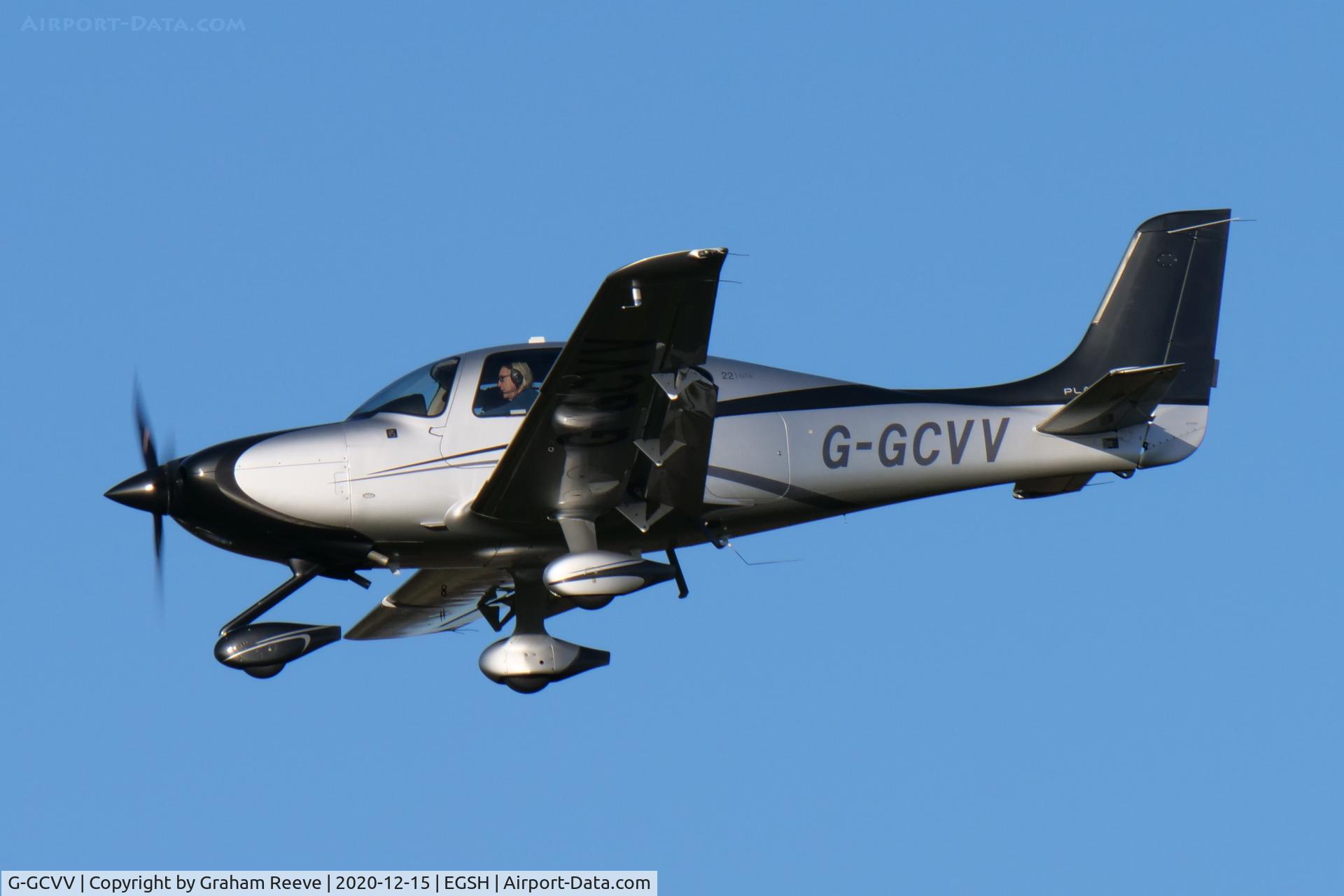 G-GCVV, 2015 Cirrus SR22 C/N 4244, Landing at Norwich.