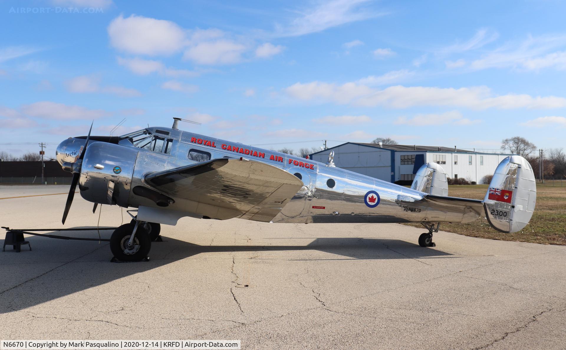 N6670, 1952 Beech 3N Expeditor C/N CA-98, Beech 3N