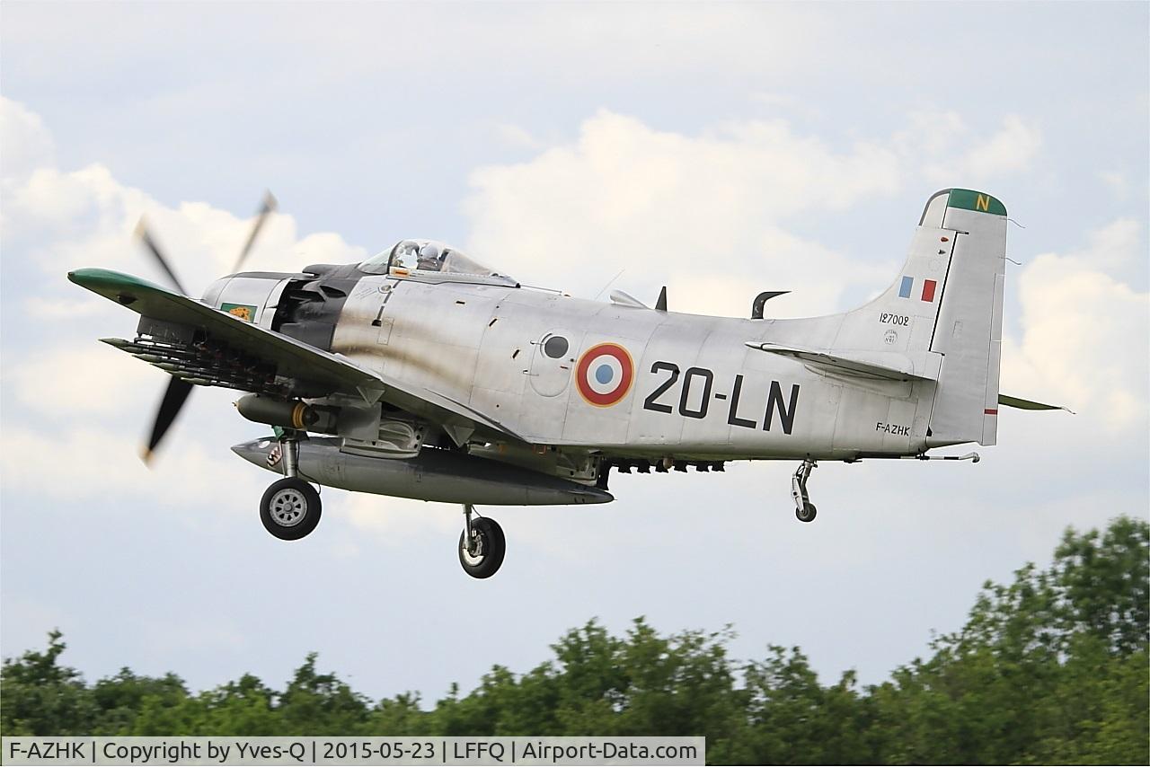 F-AZHK, Douglas AD-4N Skyraider C/N 7802, Douglas AD-4N Skyraider, Take off rwy 28, La Ferté-Alais airfield (LFFQ) Airshow 2015