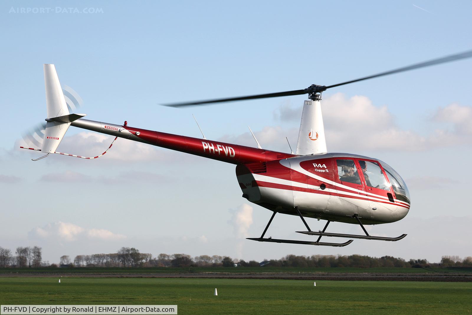 PH-FVD, Robinson R44 Clipper II C/N 11905, at ehmz