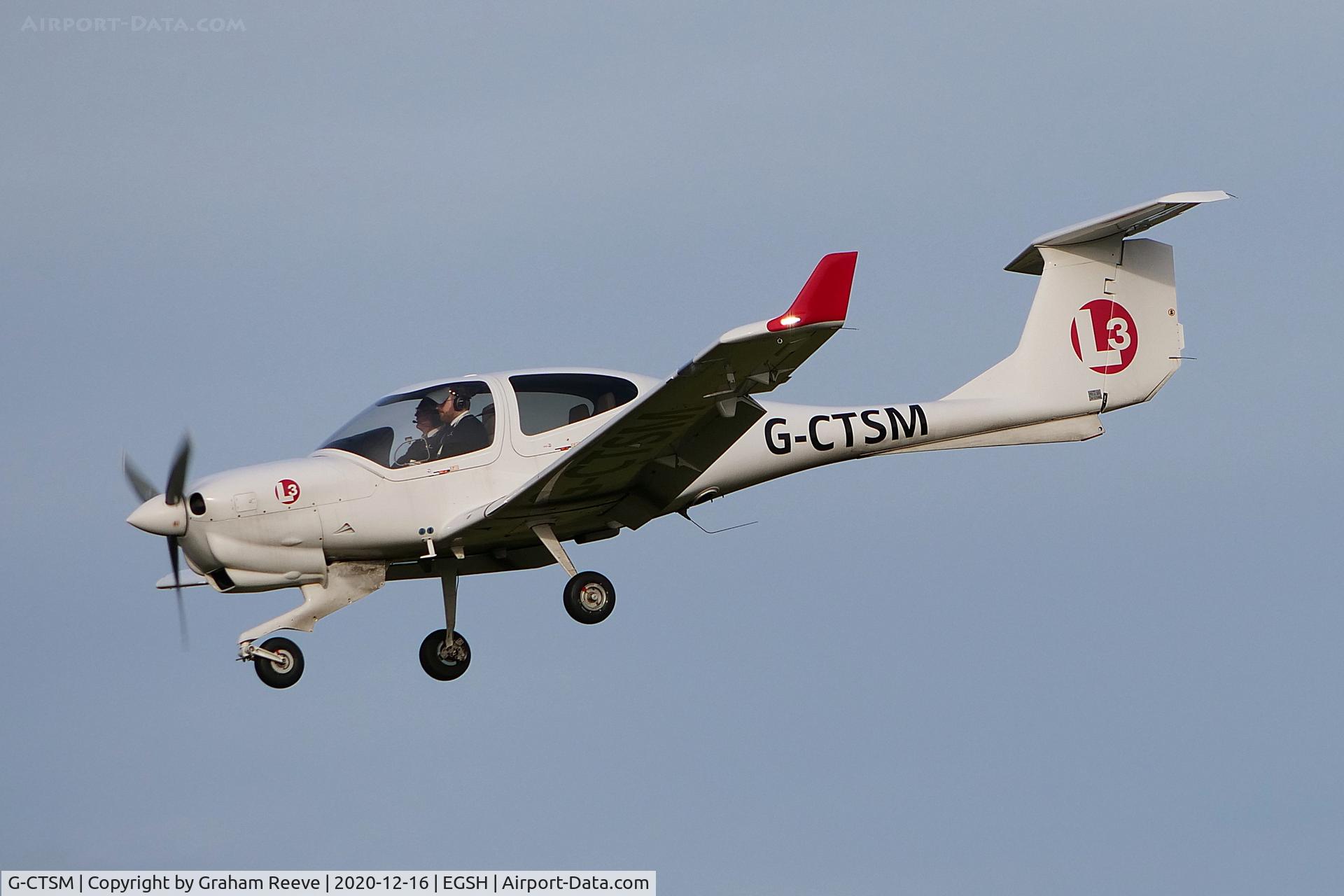 G-CTSM, 2016 Diamond DA-40NG Diamond Star C/N 40.N311, On approach to Norwich.