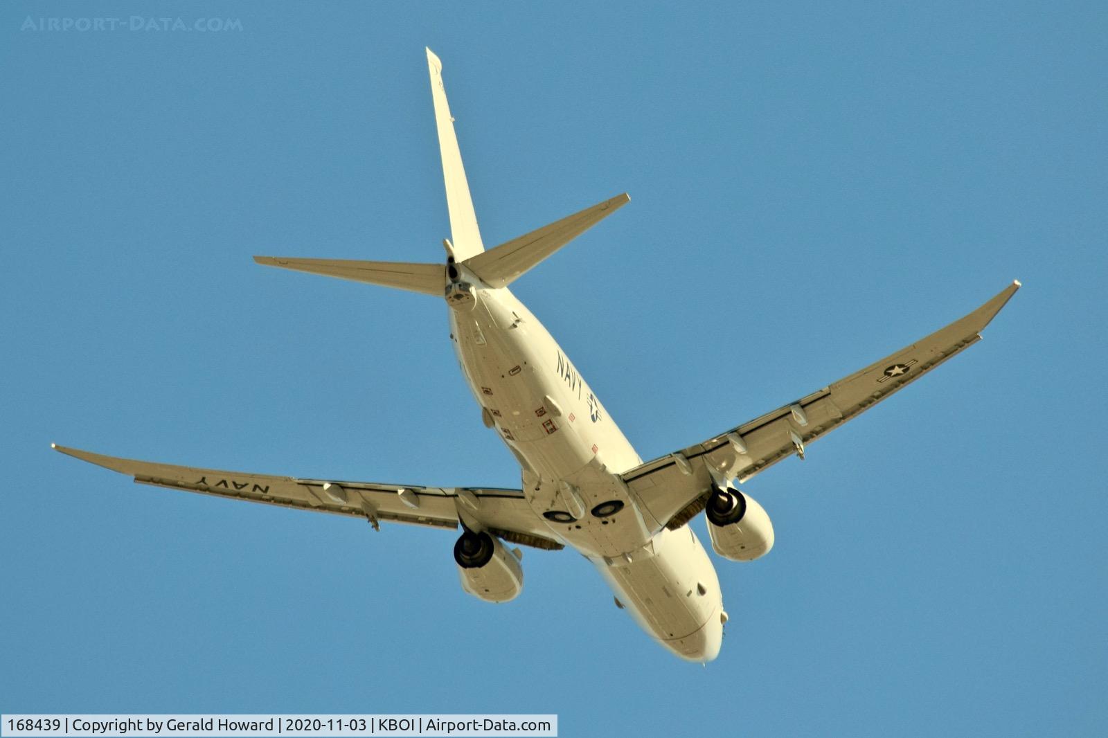168439, 2013 Boeing P-8A Poseidon C/N 40819, Touch & go on RWY 10R.