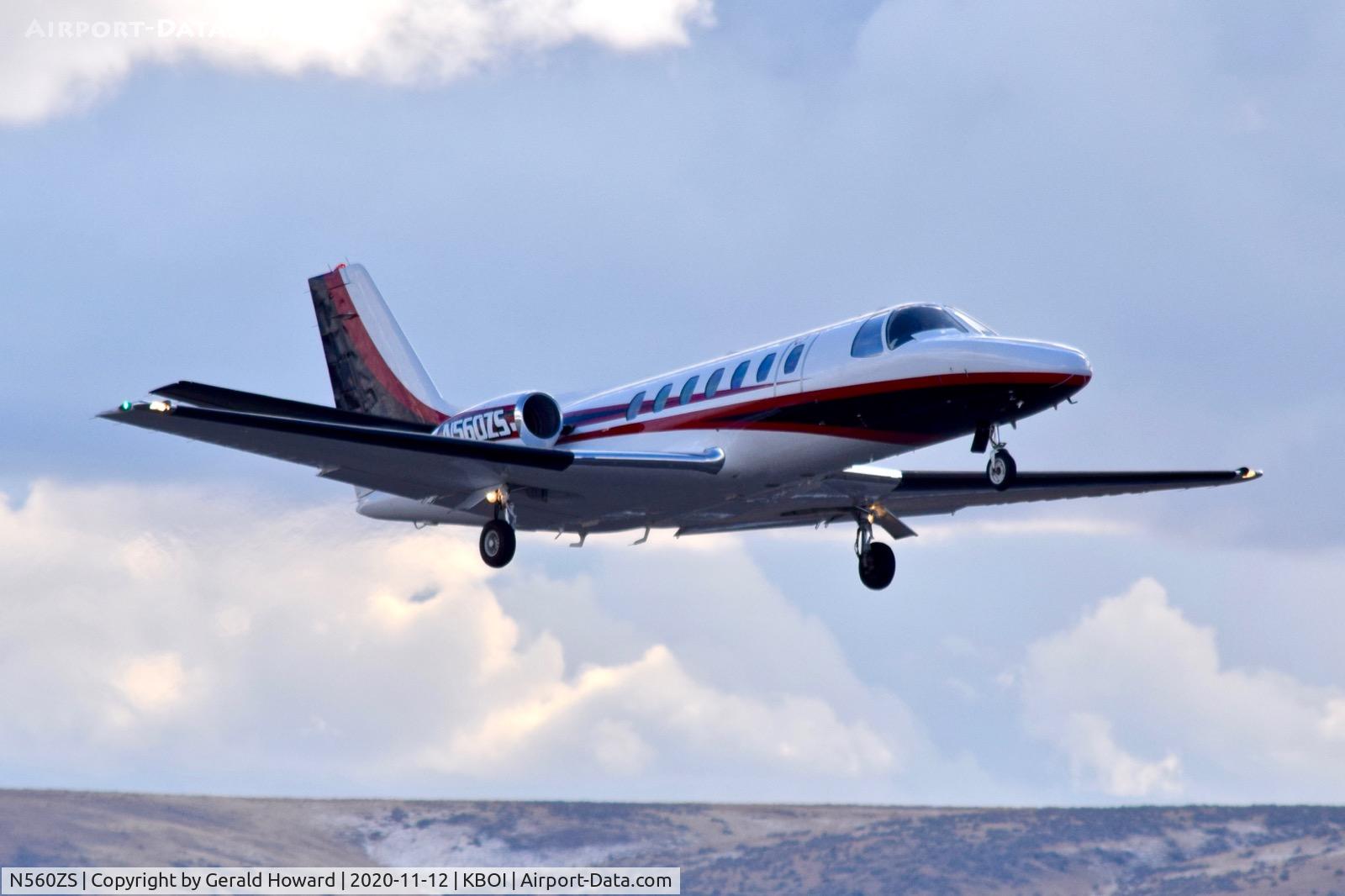 N560ZS, 1994 Cessna 560 C/N 560-0281, Take off from 28R.