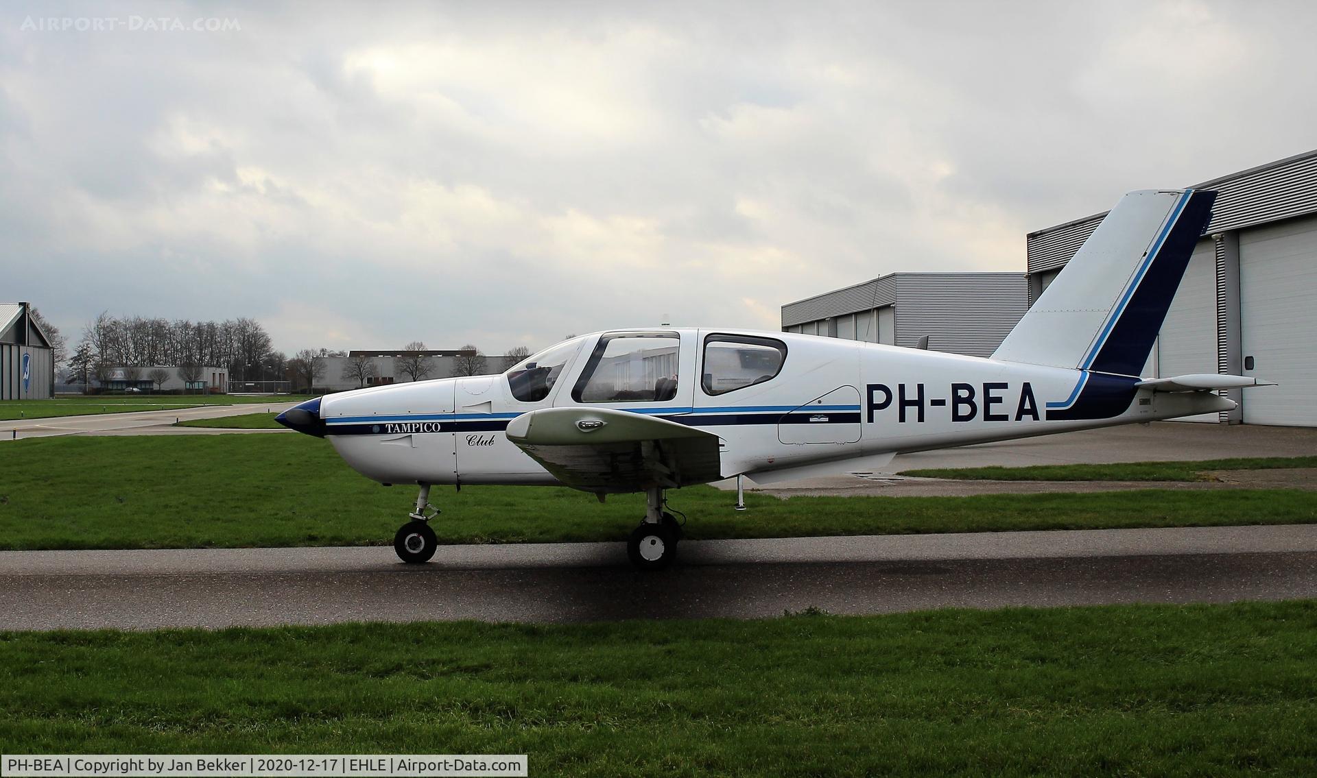 PH-BEA, Socata TB-9 Tampico Club C/N 1130, Lelystad Airport