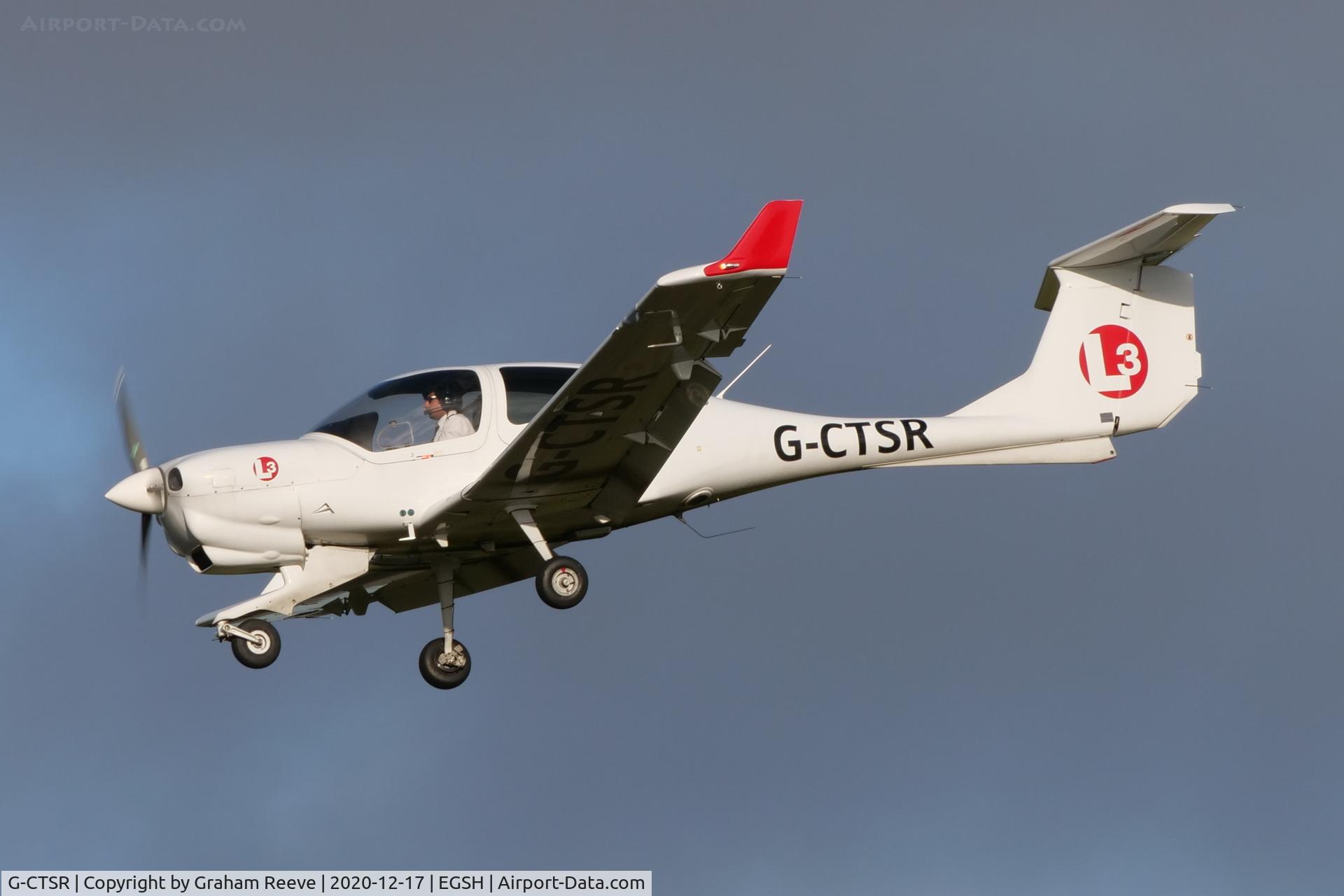 G-CTSR, 2015 Diamond DA-40NG Diamond Star C/N 40.N304, On approach to Norwich.