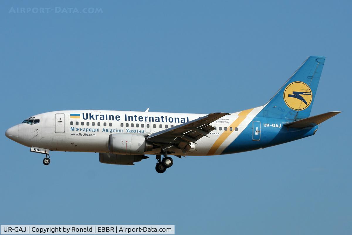 UR-GAJ, 1992 Boeing 737-5Y0 C/N 25192/2262, at bru