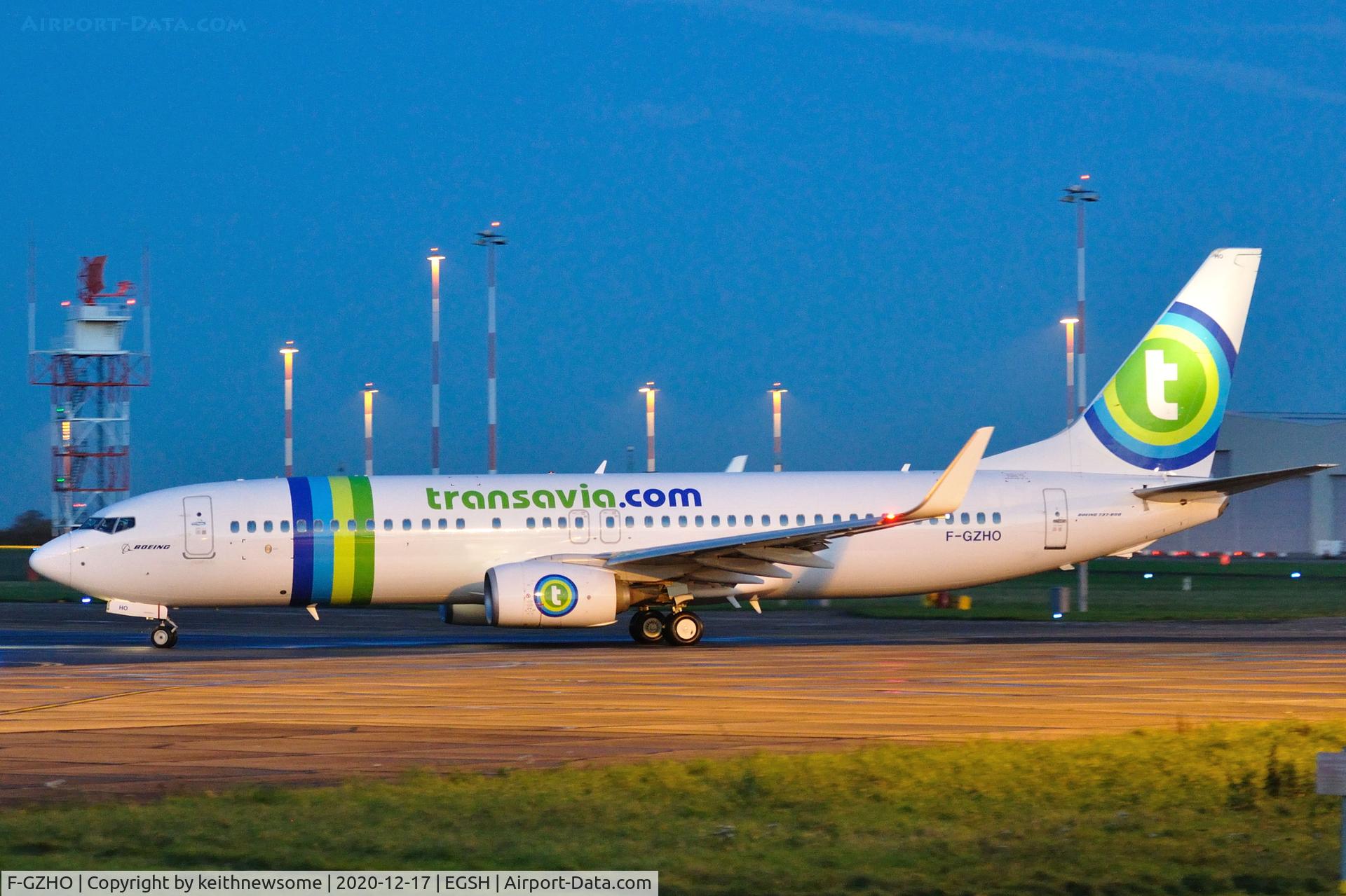 F-GZHO, 2015 Boeing 737-8K2 C/N 43880, Leaving Norwich for Paris, Orly. Retaining original colour scheme.