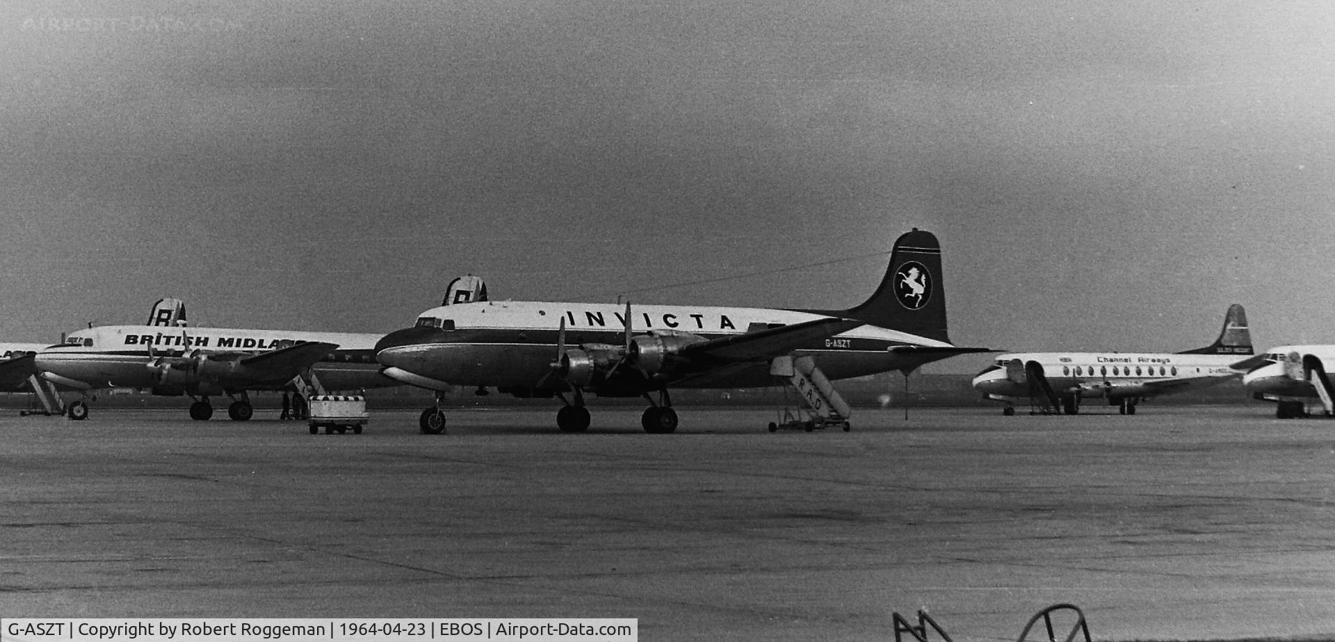 G-ASZT, 1944 Douglas C-54D Skymaster C/N 10640, 1964-04.INVICTA.