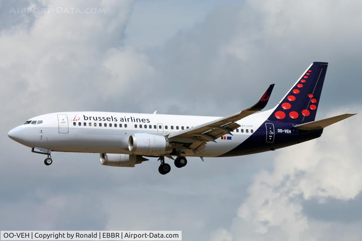 OO-VEH, 1998 Boeing 737-36N C/N 28571, at bru