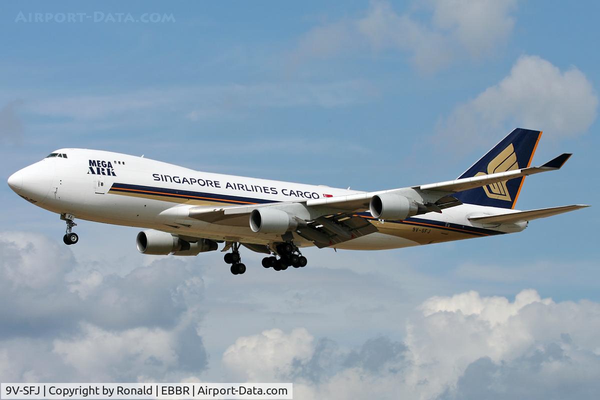 9V-SFJ, 2001 Boeing 747-412F/SCD C/N 26559, at bru