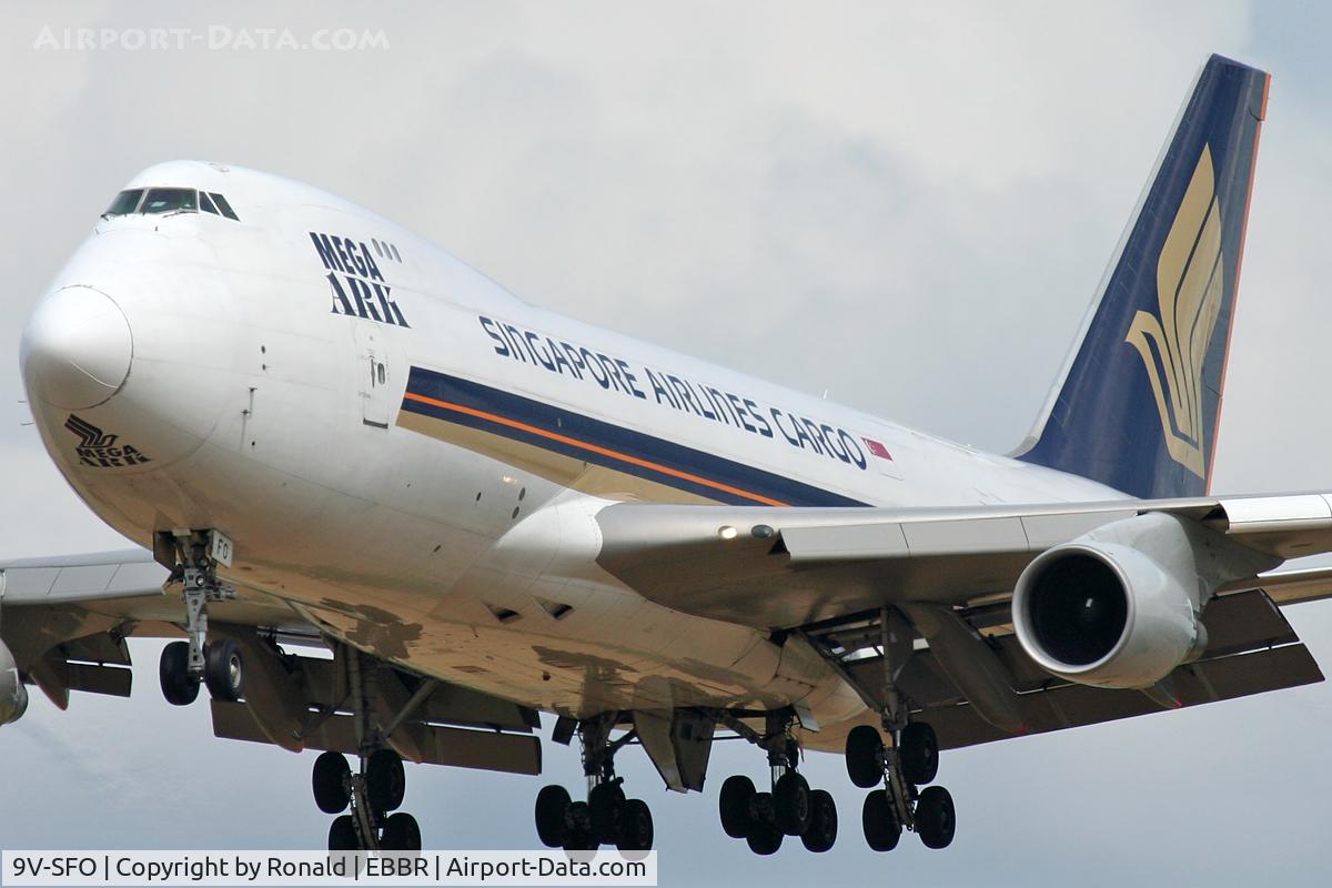 9V-SFO, 2004 Boeing 747-412F/SCD C/N 32900, at bru