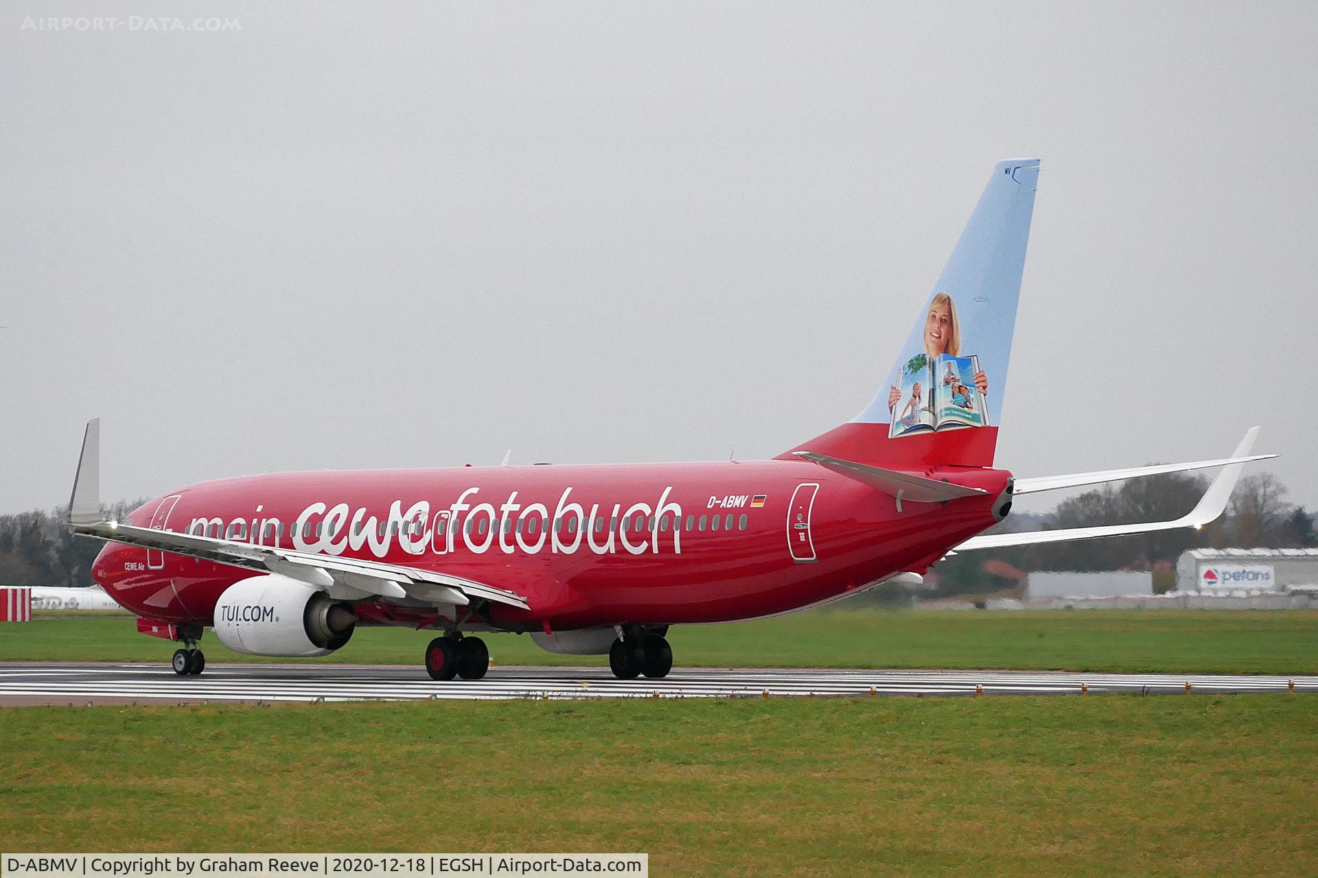 D-ABMV, 2013 Boeing 737-86J C/N 37785, Departing from Norwich.