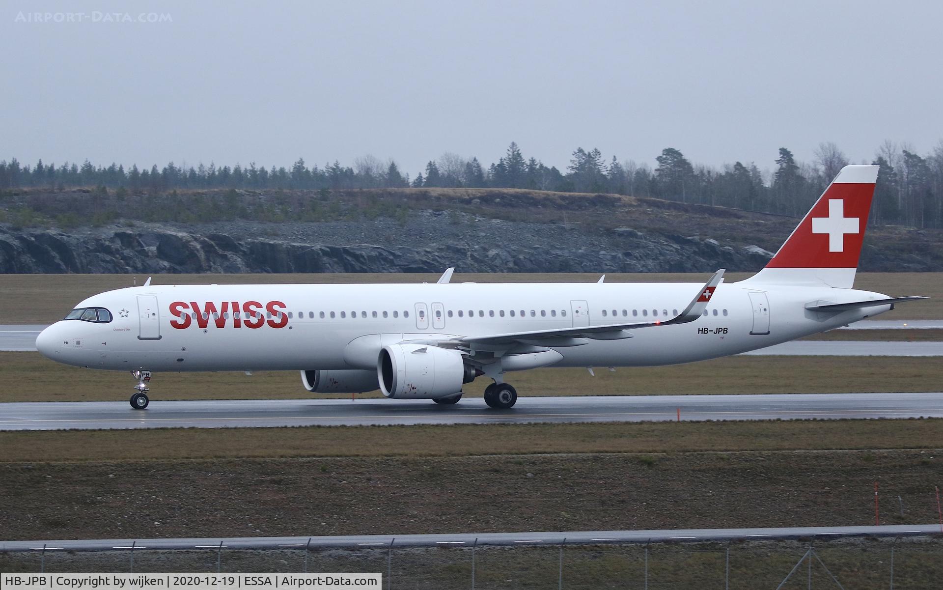 HB-JPB, 2020 Airbus A321-271NX C/N 10115, Taxiway W