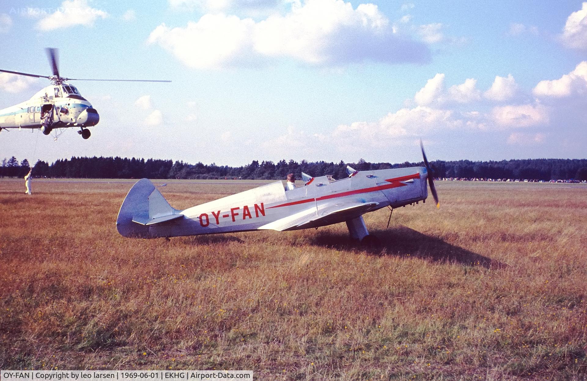 OY-FAN, 1946 SAI KZ IIT Træner C/N 110, Herning 1.6.1969