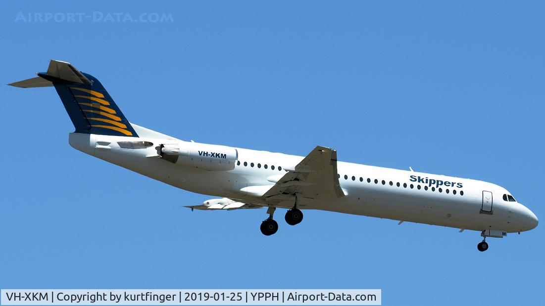 VH-XKM, 1992 Fokker 100 (F-28-0100) C/N 11410, Fokker 100 cn 11410. Skippers Aviation VH-XKM. YPPH 25 January 2019