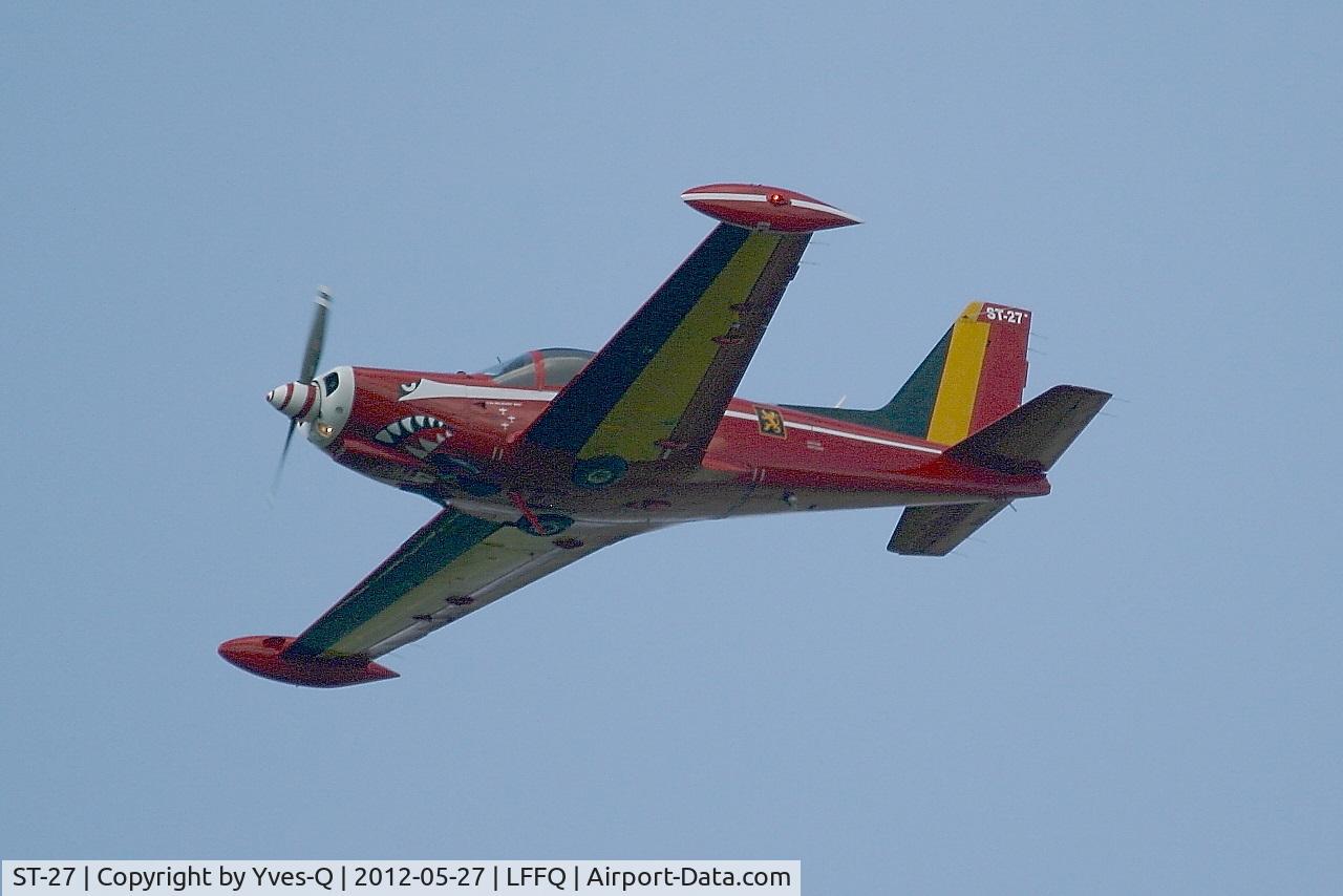 ST-27, SIAI-Marchetti SF-260M C/N 10-27, SIAI-Marchetti SF-260MB, Belgian Air Force Aerobatic Team, La Ferté-Alais Airfield (LFFQ) Air Show 2012