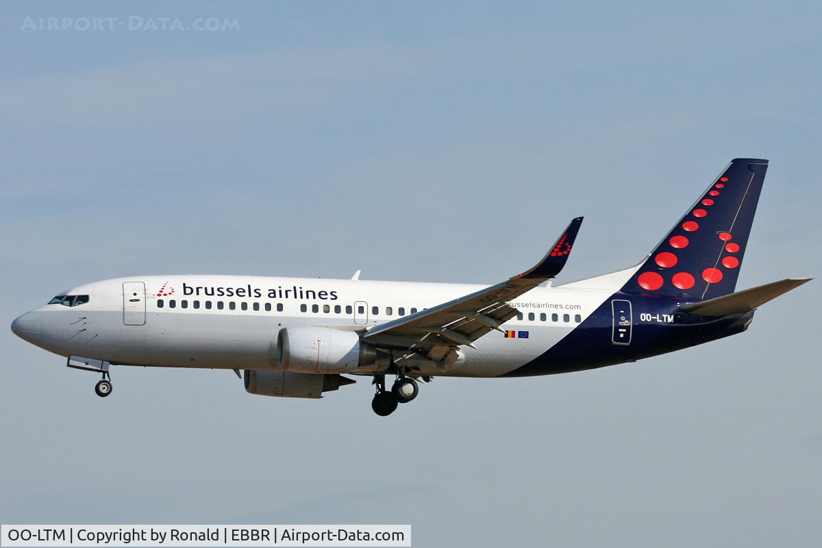 OO-LTM, 1991 Boeing 737-3M8 C/N 25070, at bru