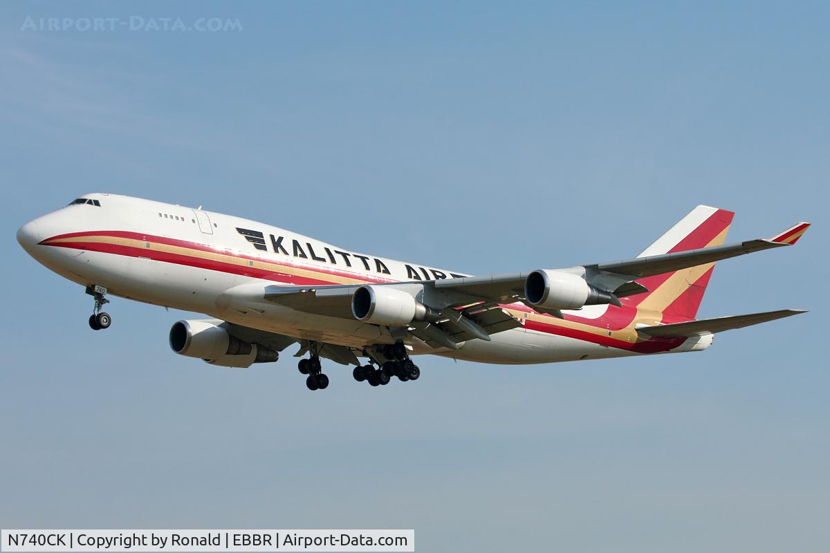 N740CK, 1989 Boeing 747-4H6 C/N 24405, at bru