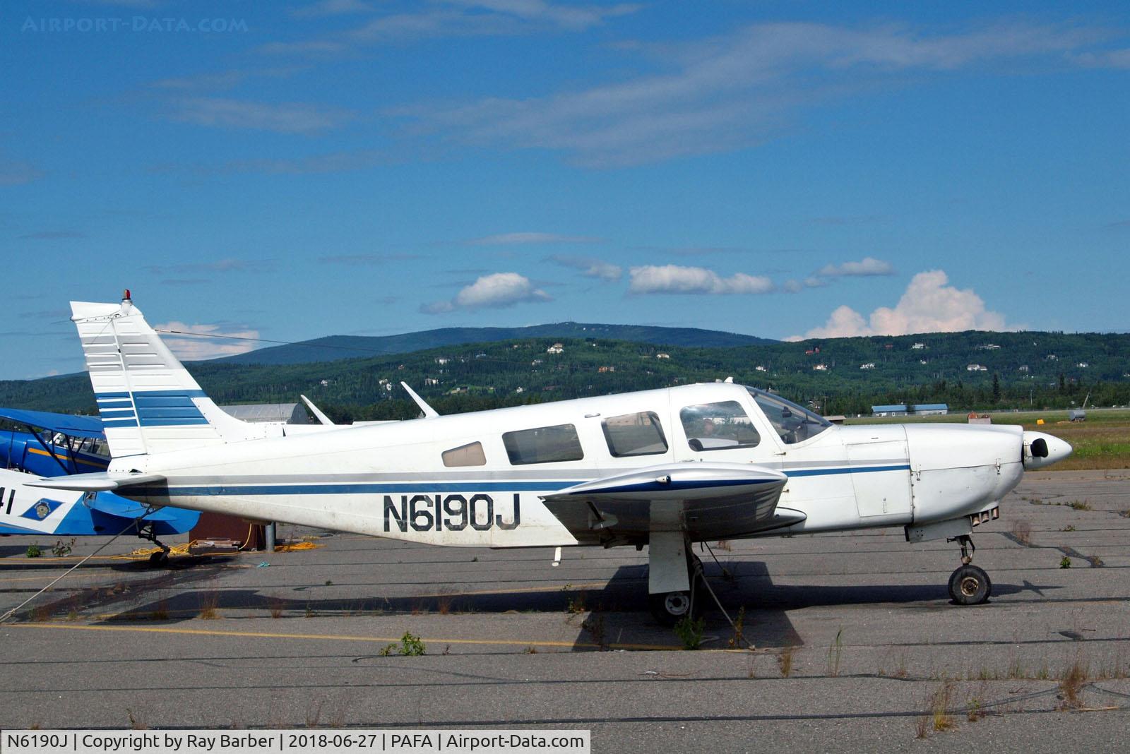 N6190J, 1976 Piper PA-32R-300 Cherokee Lance C/N 32R-7680329, N6190J   Piper PA-32R-300 Cherokee Lance [32R-7680329] Fairbanks Int'l~N 27/06/2018