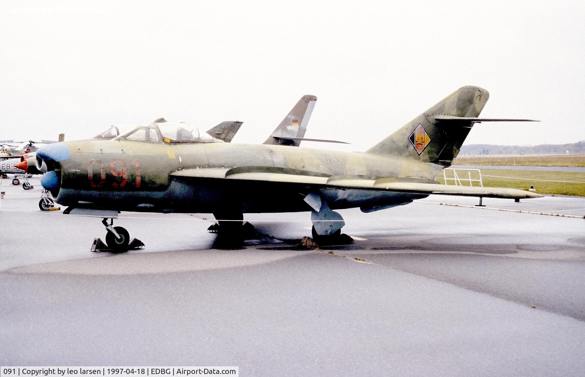 091, 1958 PZL-Mielec Lim-5P C/N 1D 02-08, Berlin Gatow Museum 18.4.1997
