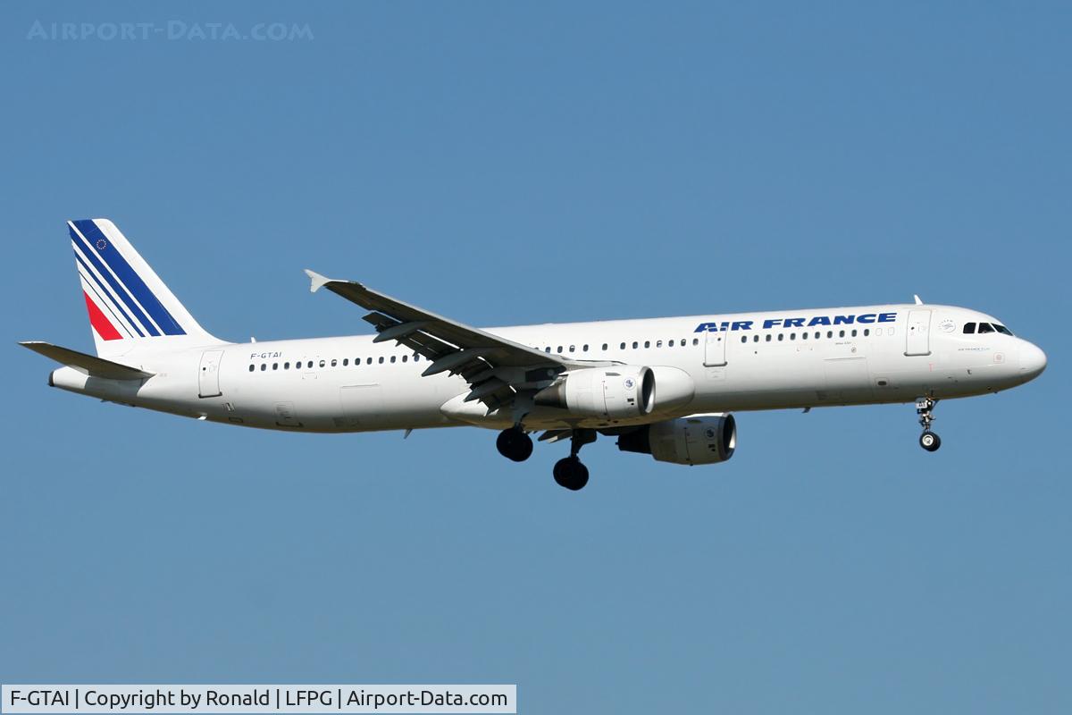 F-GTAI, 2000 Airbus A321-211 C/N 1299, at cdg