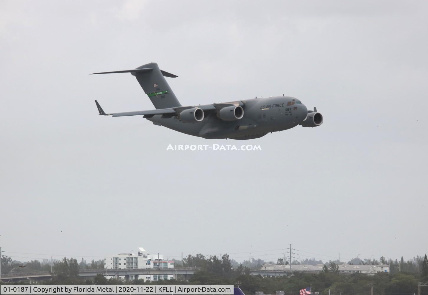 01-0187, 2001 Boeing C-17A Globemaster III C/N P-87, FLL spotting 2020