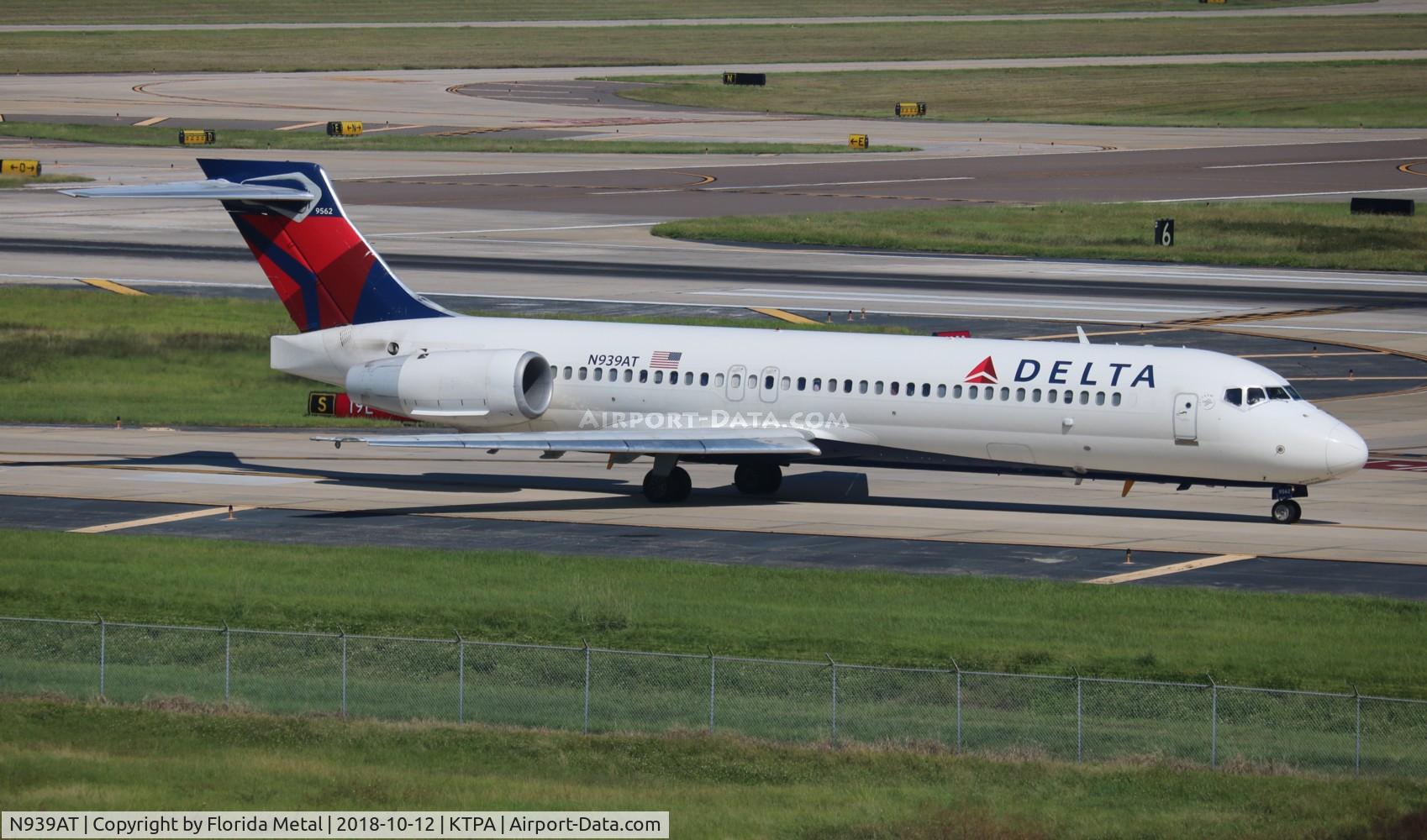 N939AT, 2006 Boeing 717-200 C/N 55099, TPA spotting 2018
