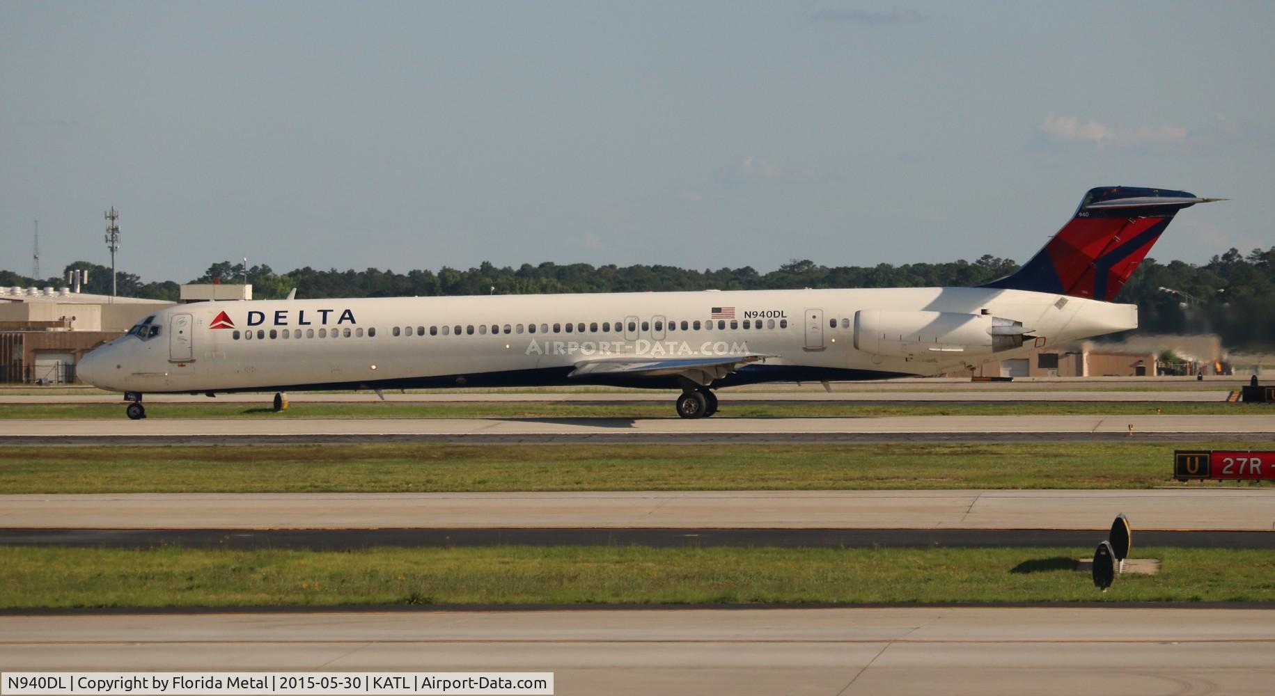 N940DL, 1989 McDonnell Douglas MD-88 C/N 49813, ATL Spotting 2015