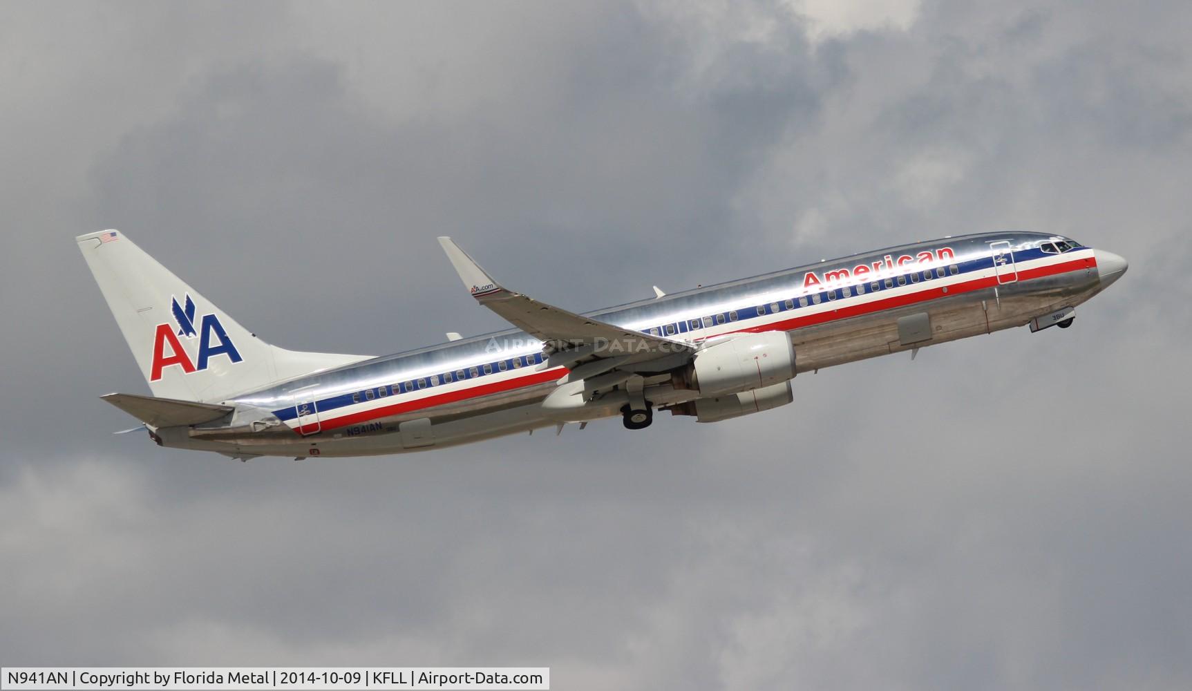 N941AN, 2000 Boeing 737-823 C/N 29534, FLL spotting 2014