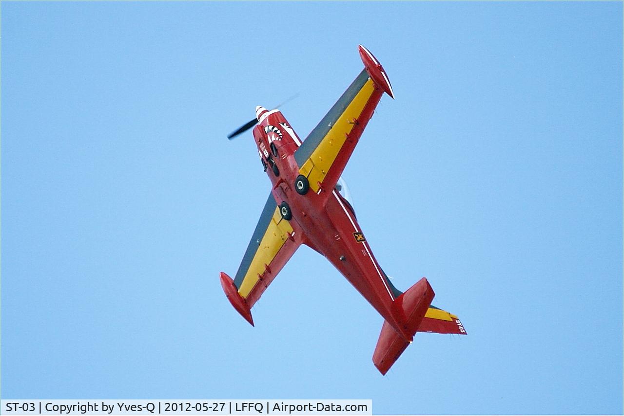 ST-03, SIAI-Marchetti SF-260MB C/N 10-03, SIAI SF-260M Marchetti, Red Devils, Belgium Aerobatic Team, La Ferté-Alais Airfield (LFFQ) Air show 2012