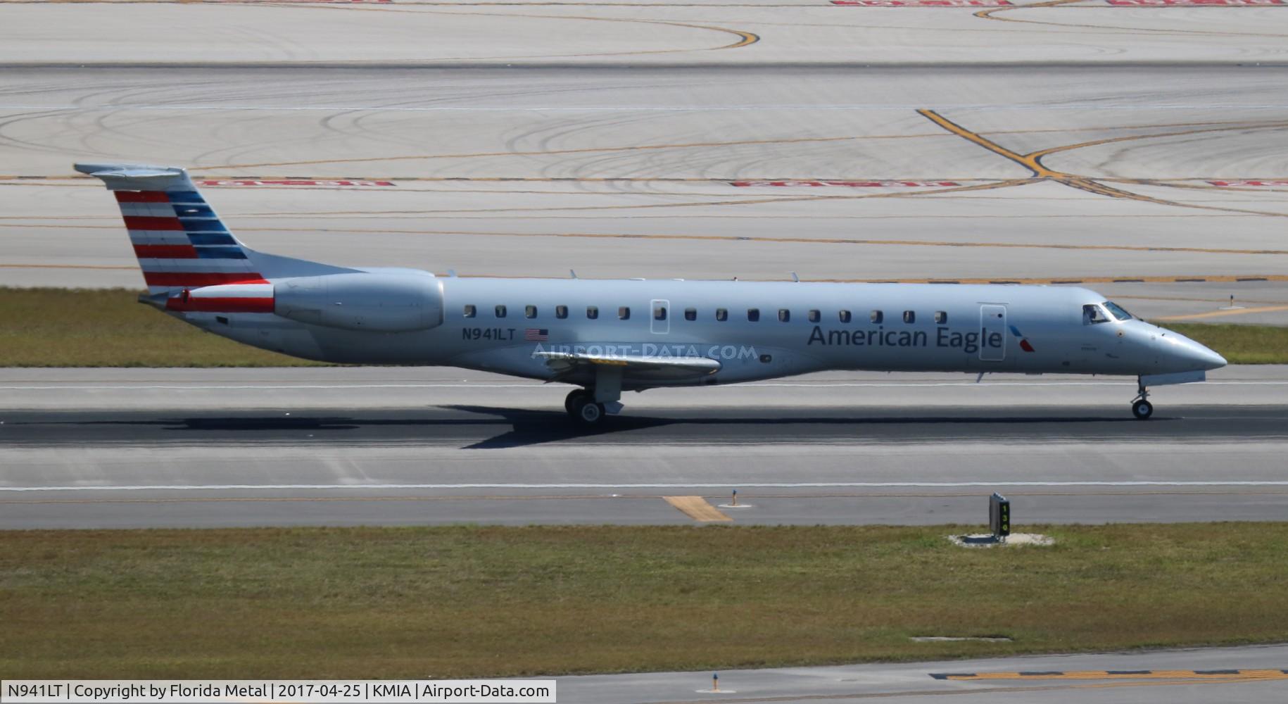 N941LT, 2005 Embraer ERJ-145LR (EMB-145LR) C/N 14500926, MIA spotting 2017