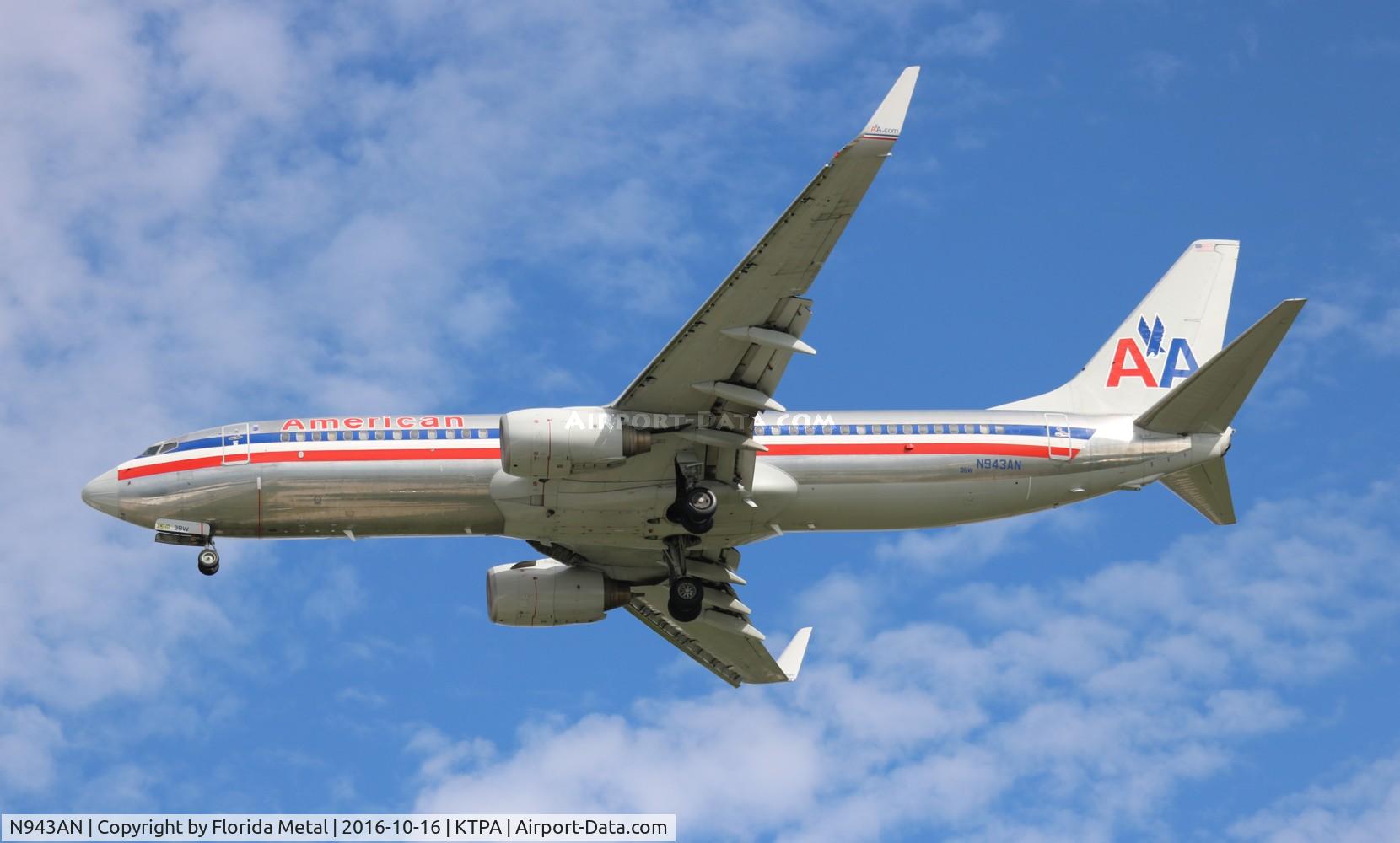 N943AN, 2000 Boeing 737-823 C/N 30599, TPA spotting 2016