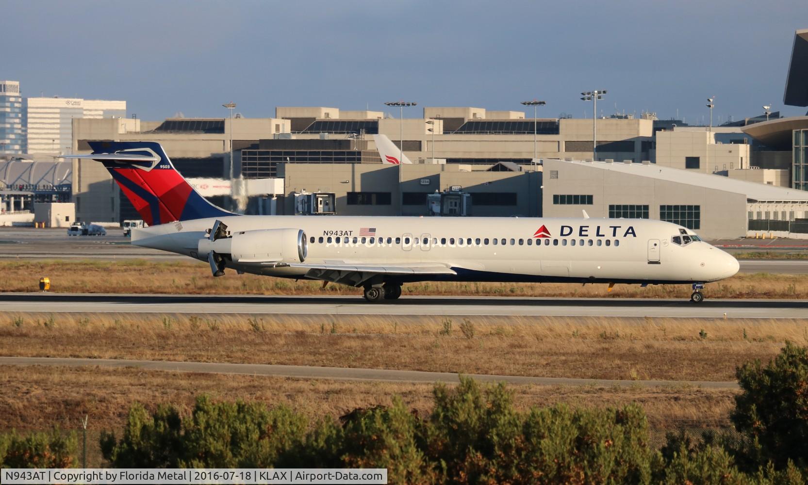 N943AT, 1999 Boeing 717-200 C/N 55006, LAX spotting 2016