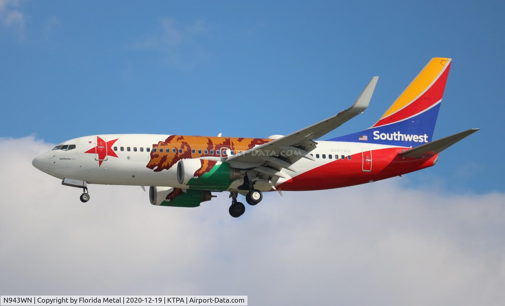 N943WN, 2010 Boeing 737-7H4 C/N 36913, California One