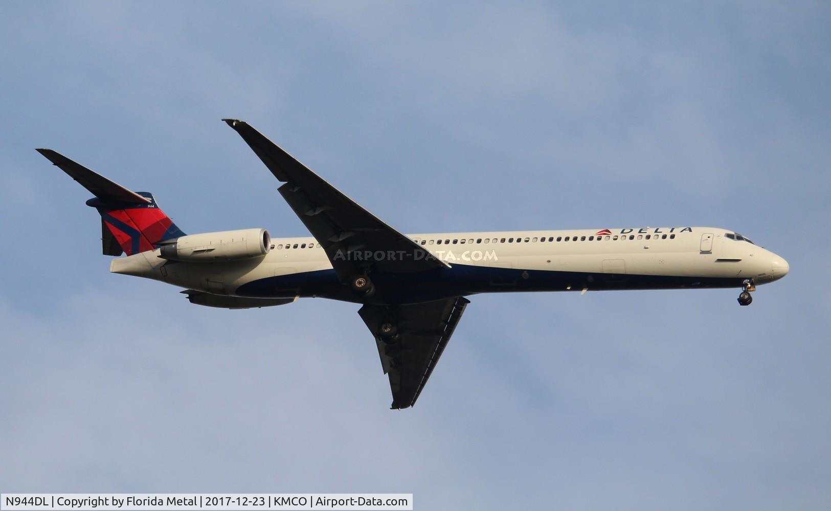 N944DL, 1989 McDonnell Douglas MD-88 C/N 49817, MCO spotting 2017