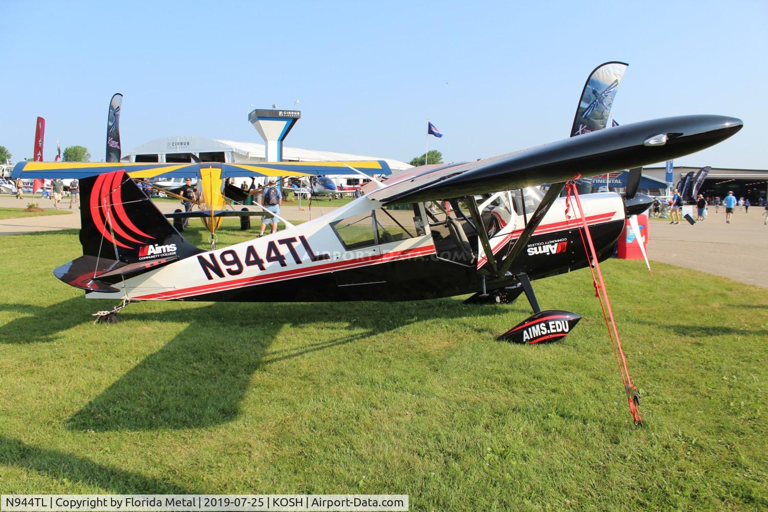 N944TL, 2019 American Champion 8KCAB Decathlon C/N 1180-2018, EAA OSH 2019