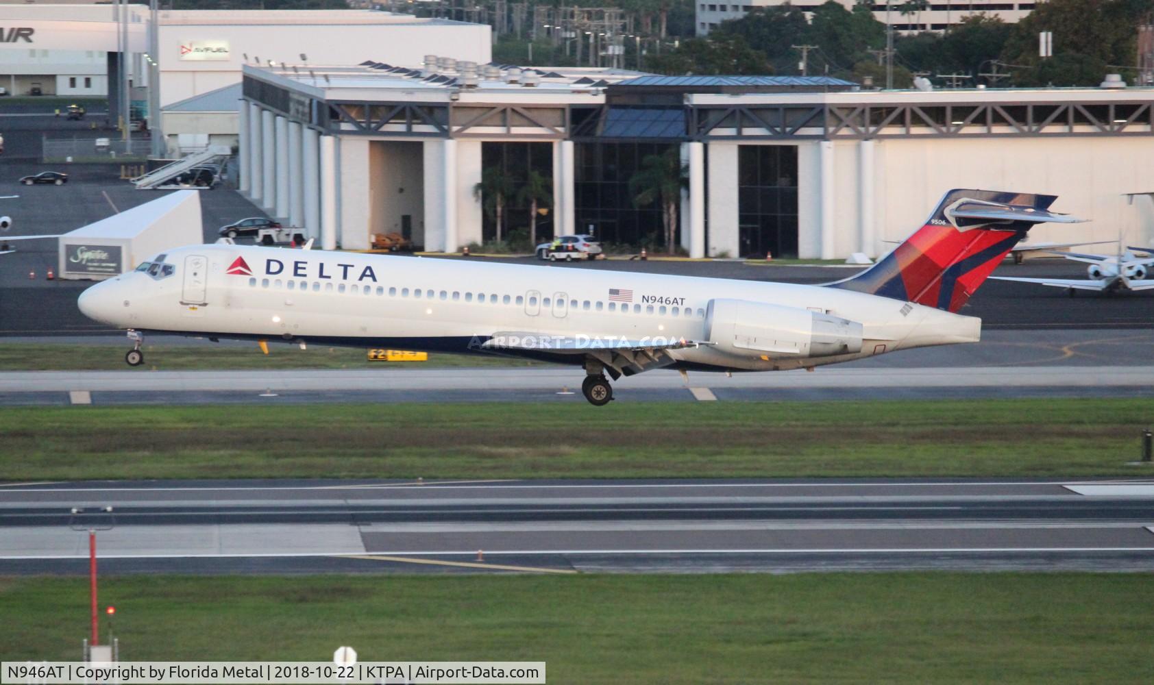 N946AT, 1999 Boeing 717-200 C/N 55009, TPA spotting 2018