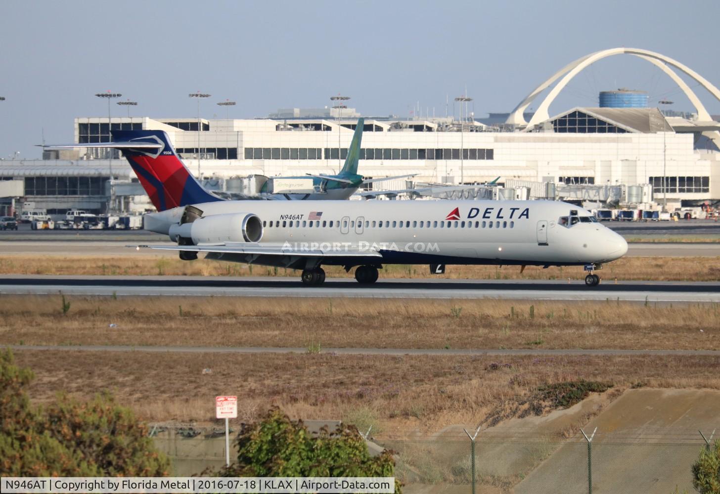 N946AT, 1999 Boeing 717-200 C/N 55009, LAX spotting 2016