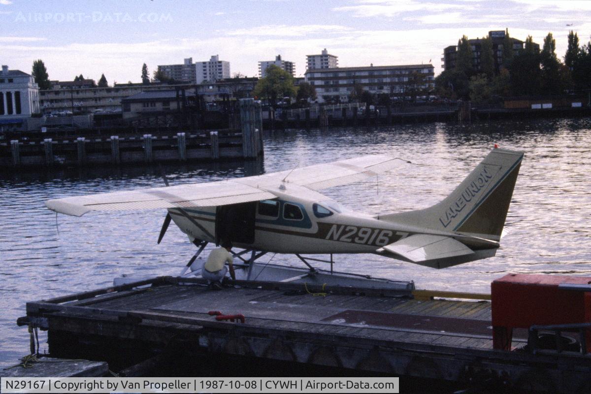 N29167, 1968 Cessna U206C Super Skywagon C/N U206-1134, Cessna U206C Super Skywagon of Lake Union Air Service at Victoria Inner Harbour Airport, Vancouver Island, B.C., Canada. 1987