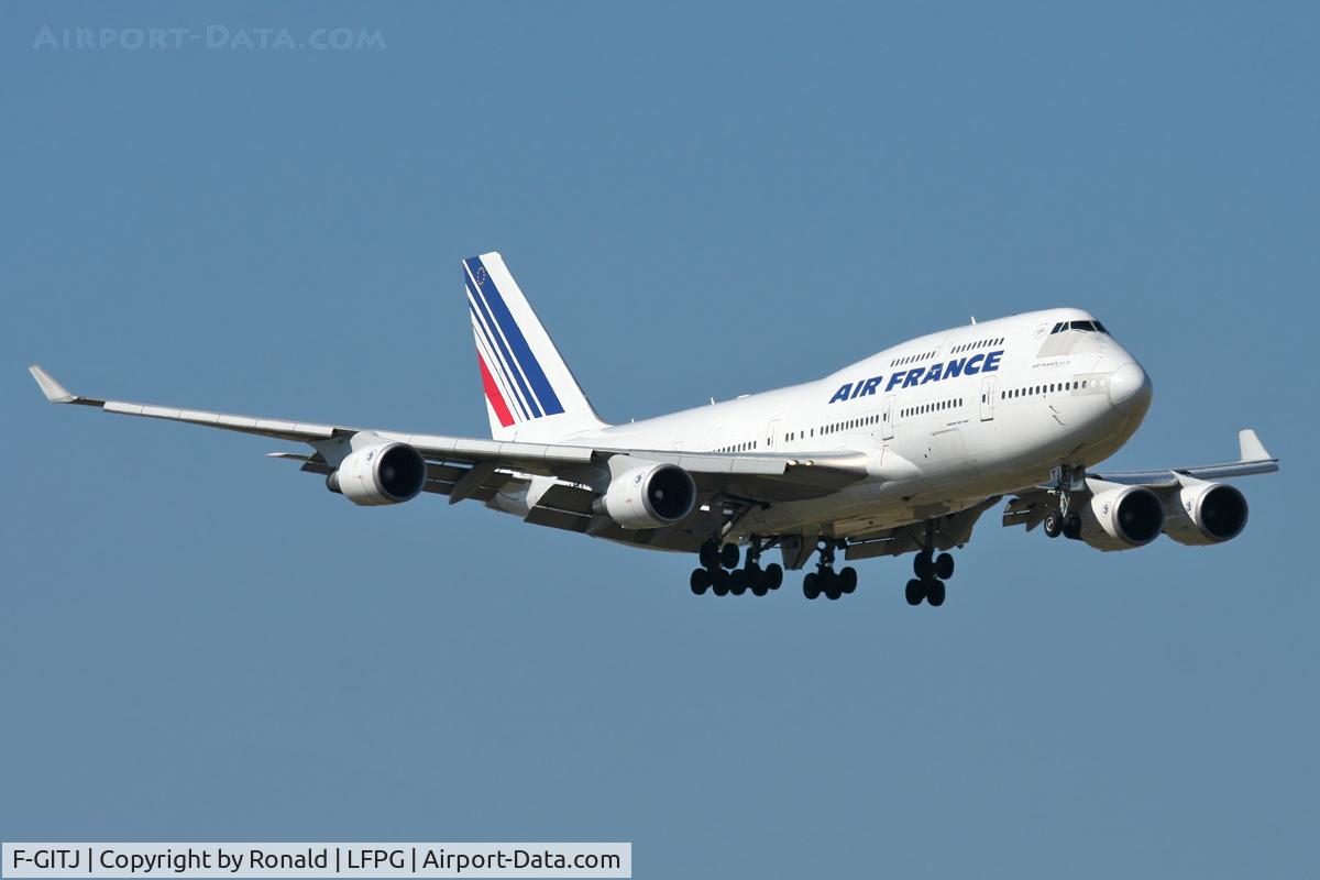 F-GITJ, 2004 Boeing 747-428 C/N 32871, at cdg