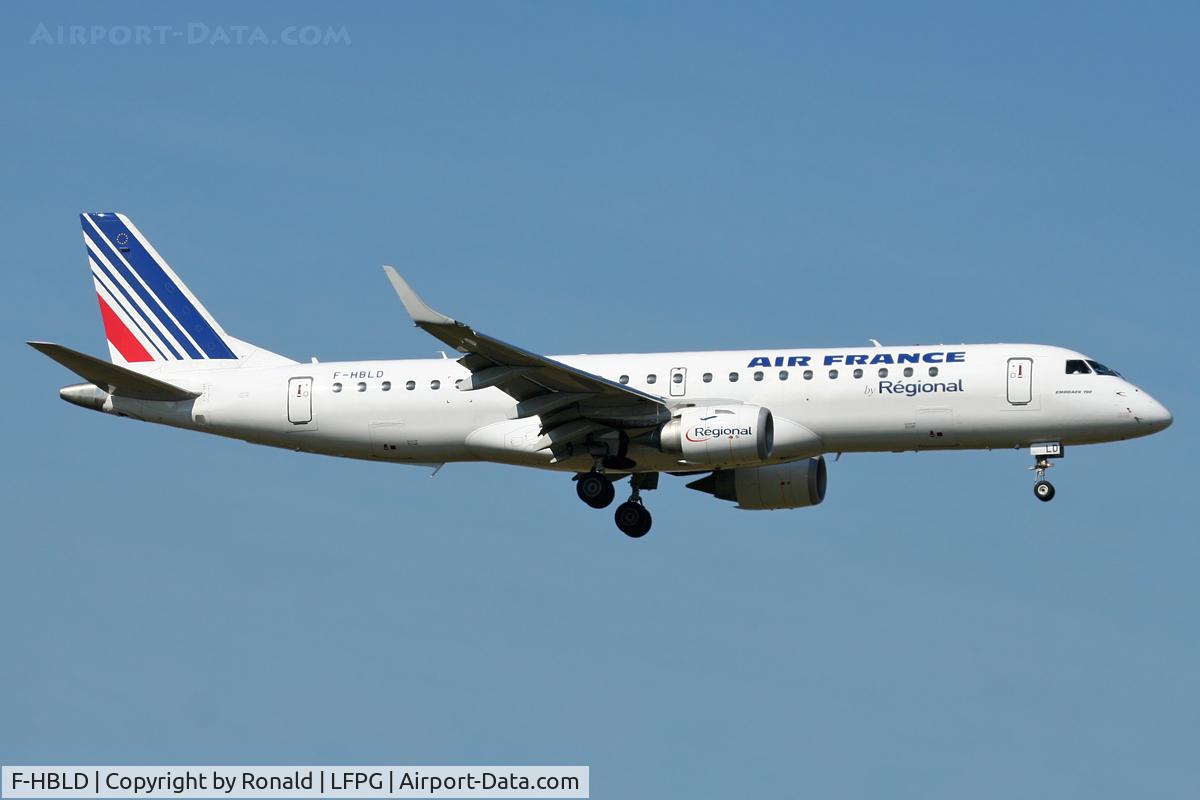 F-HBLD, 2007 Embraer 190LR (ERJ-190-100LR) C/N 19000113, at cdg